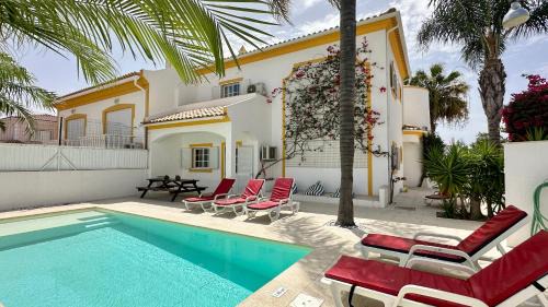 Correeira Villa | Rafael - Private Pool - 10 Guests - Albufeira