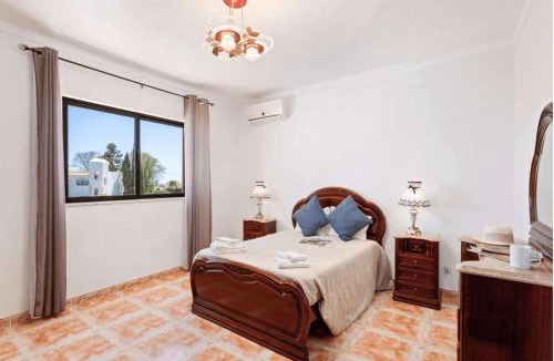 Alporchinhos Villa | Luxury Carvoeiro Villa Villa Fragrancia Dois 4 Bedroom Villa Gated Pool