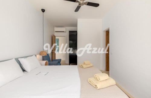 Quarteira Villa | Elegant villa with private pool in Quarteira