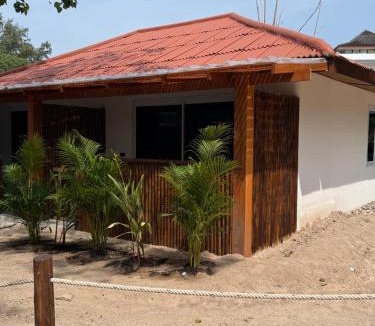 Koh Tao Hotel | Wild Wood Beach Fitness Resort at Koh Tao