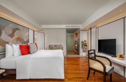 Khuekkhak Hotel | La Solaya Khao Lak