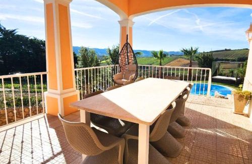 Ferrel Villa | VILLA ALTUS near Ericeira with swimming pool, jacuzzi and 2 games room