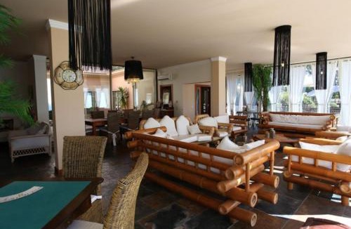 Oura Villa | Amazing Portuguese Villa Villa Heroine 6 Bedrooms Stunning Position
