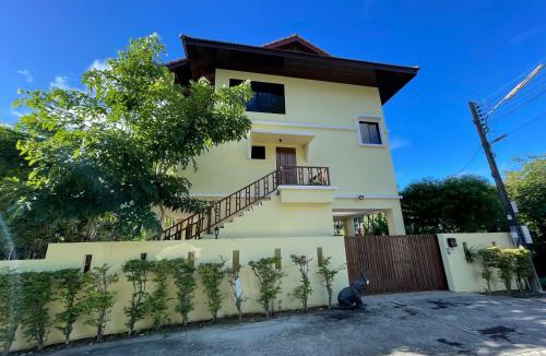 Kata Villa | Kata Sunset Bay Villa - 3BR Private Pool - Seaview