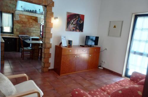 Chinicato House | Quinta das AVES - Apartamento T2 com Piscina Comum