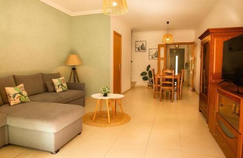 Mosqueira House | Sunny Condo-Pool by Algarve Dream Holidays