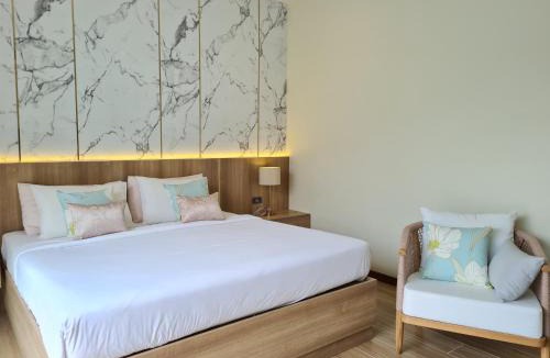 Thep Kasattri Villa | La Ville Phuket Pool Villa