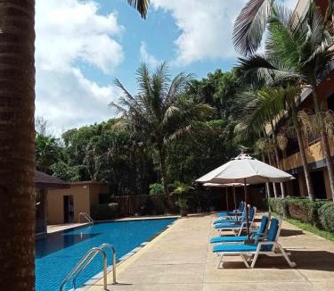 Ban Bo Han Hotel | Naiyang Beach Hotel SHA Plus