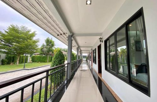 Nakhon Si Thammarat Hotel | Radina Residence