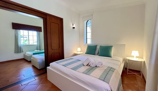 Alvor Traditional Villa by Homing