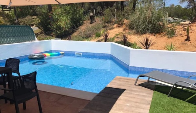 Lovely 3-bedroom villa with beautiful pool in great location in Vale Do Lobo