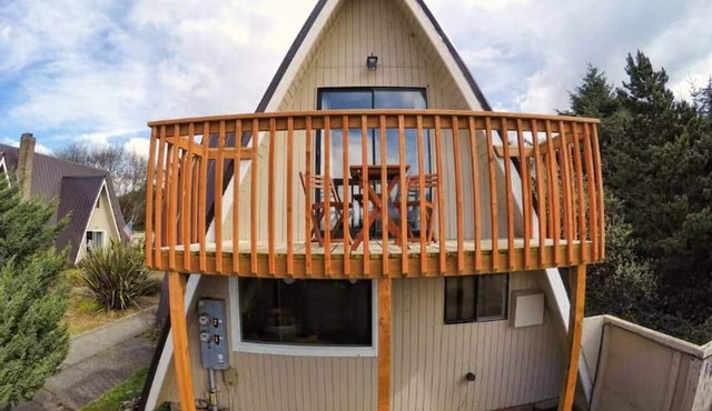 Hawaiian 2-story Beach Villa in Ocean Shores
