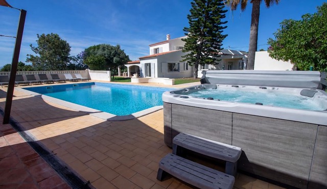 Villa Ursa | 6 bedrooms | Jacuzzi | Benagil