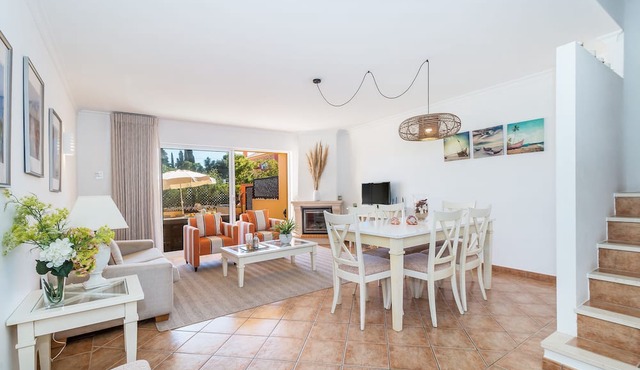 Jardins da Meia Praia: Villa | Pool | Family