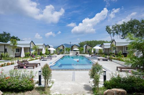 NaraRin Phuket Resorts