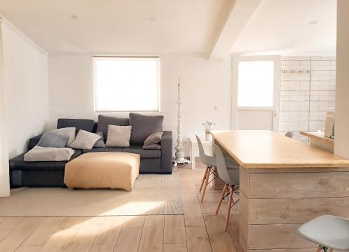 Comfortable Studio in Santiago do Cacém, private pool, 65 m²