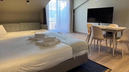 Lovely studio fully equipped near subway N12 in Alvalade