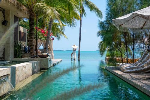 ODYSSEY - Luxury Beachfront Boutique Hotel -
